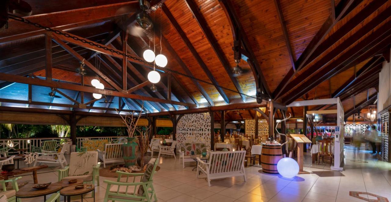 Acajou Beach Resort Anse Volbert Village Esterno foto