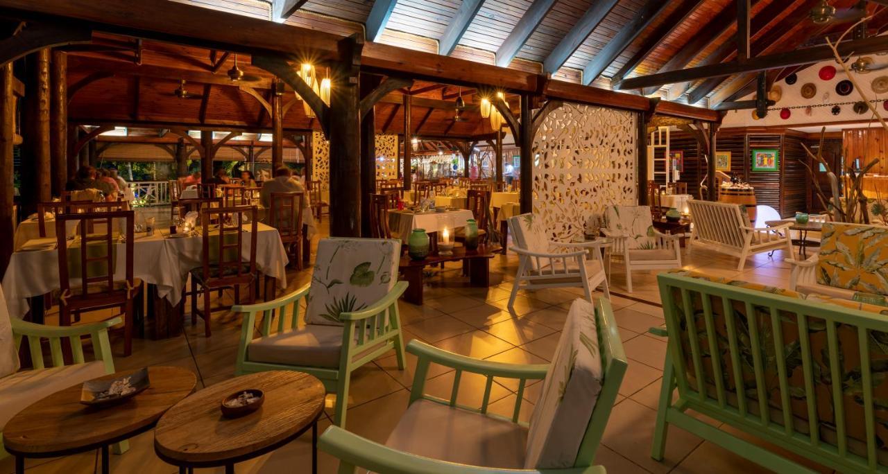 Acajou Beach Resort Anse Volbert Village Esterno foto