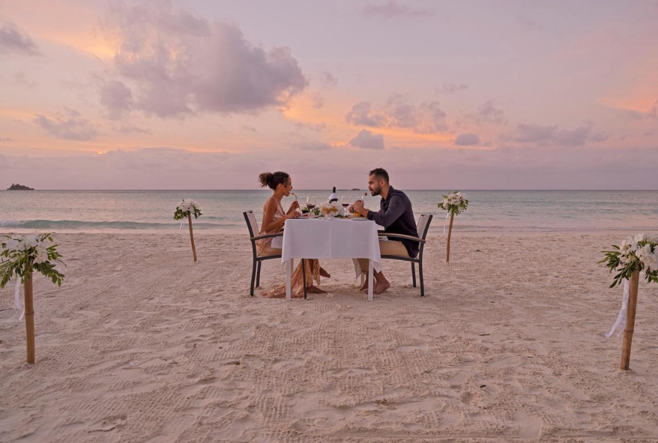 Acajou Beach Resort Anse Volbert Village Esterno foto