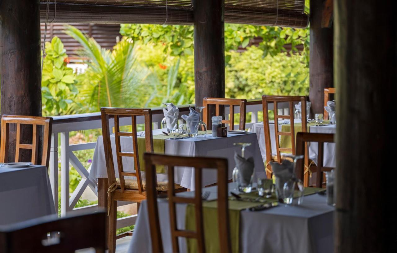 Acajou Beach Resort Anse Volbert Village Esterno foto