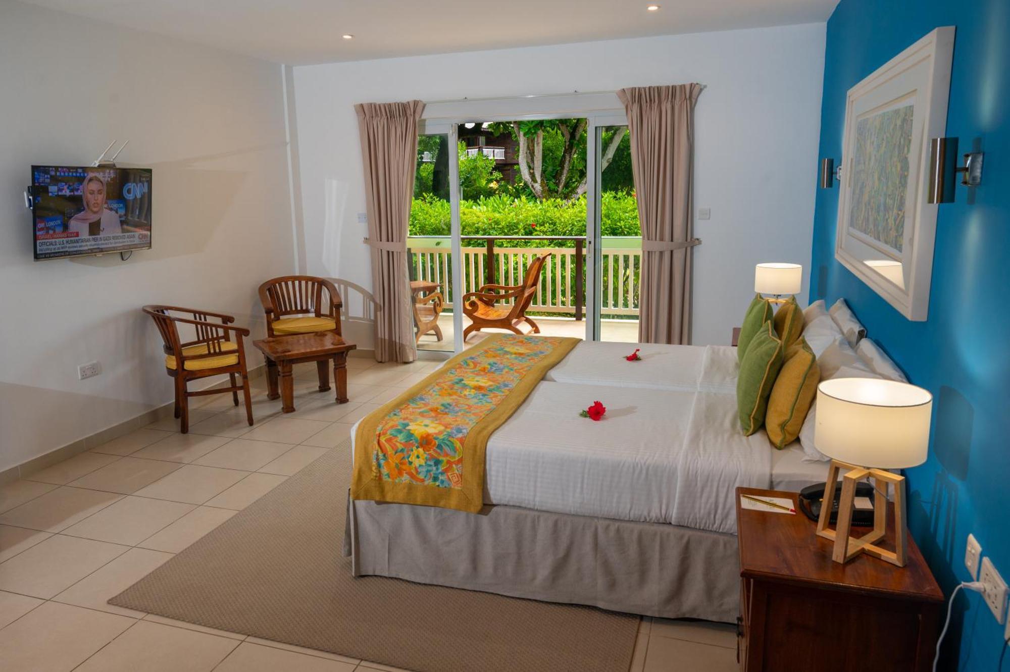 Acajou Beach Resort Anse Volbert Village Esterno foto