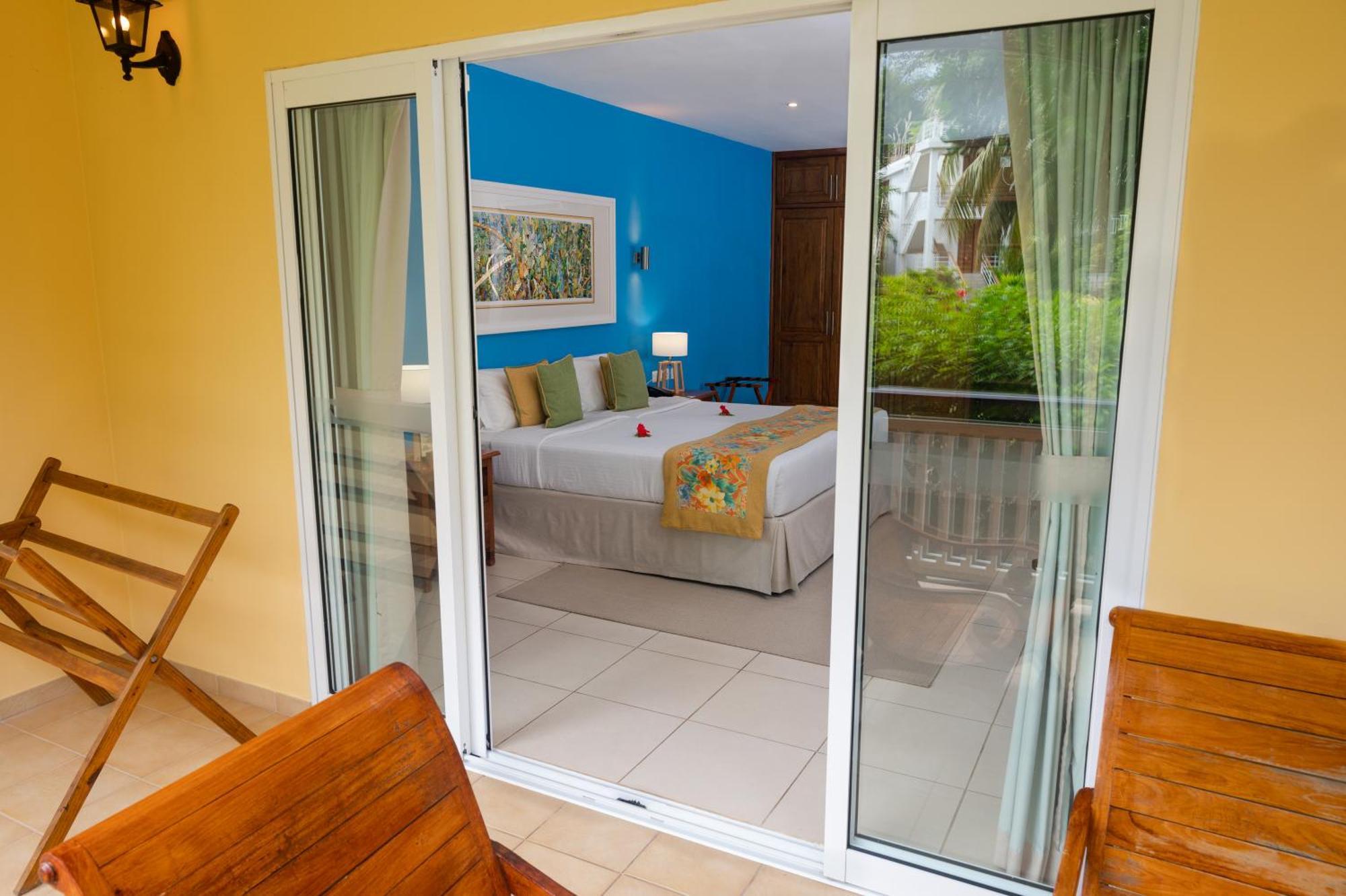 Acajou Beach Resort Anse Volbert Village Esterno foto