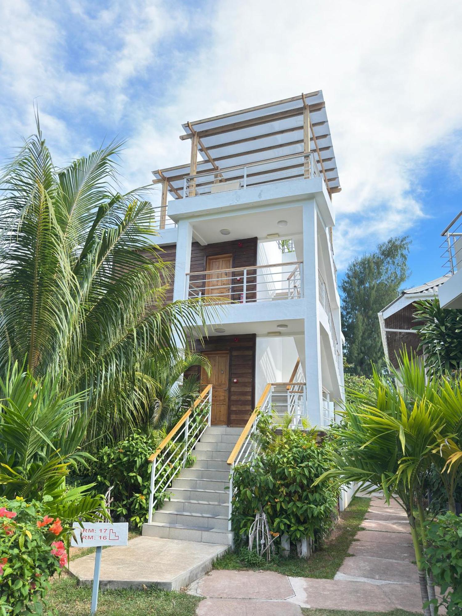 Acajou Beach Resort Anse Volbert Village Esterno foto